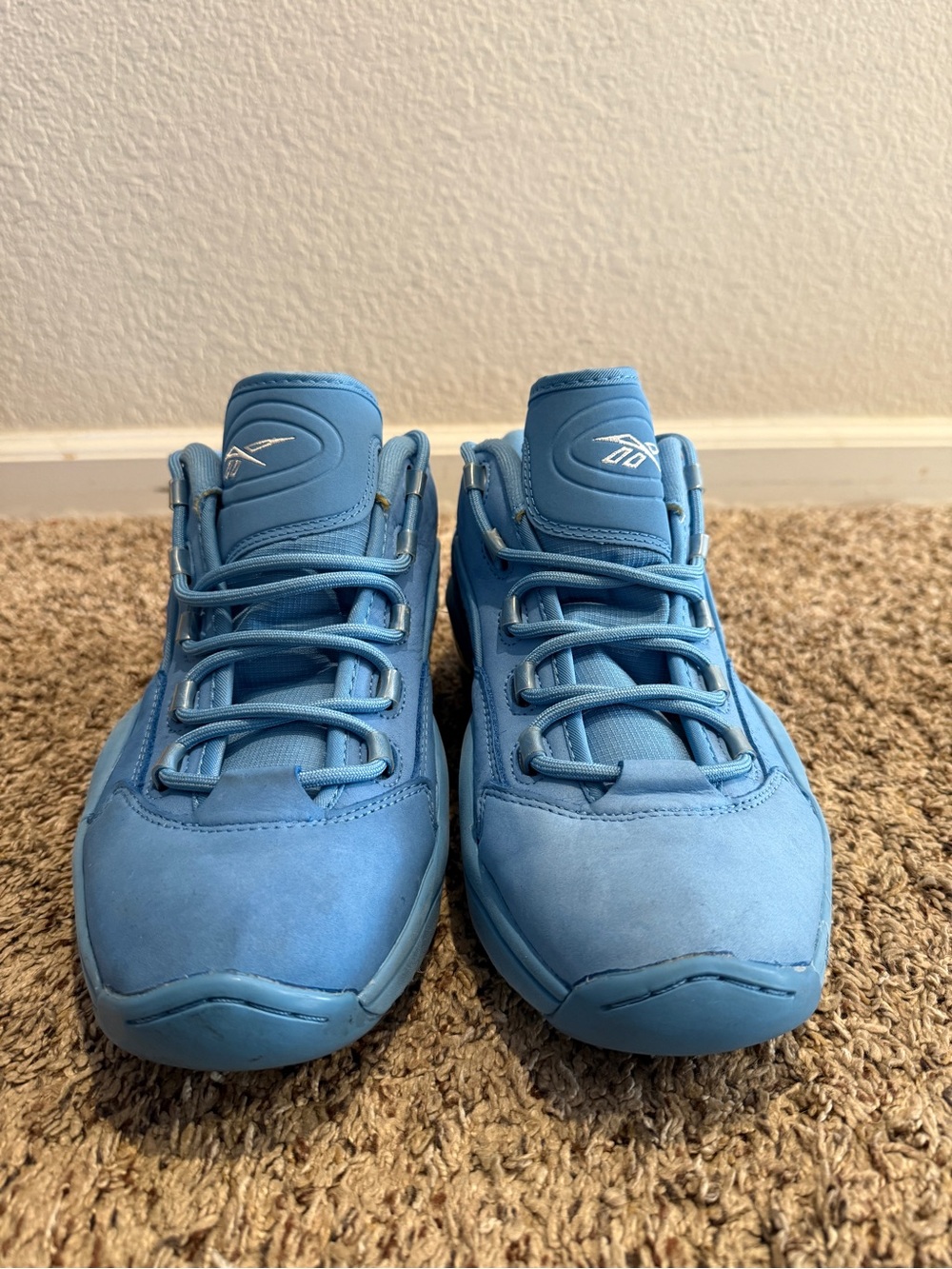 Reebok Men’s Sky Blue Low-Top Sneakers